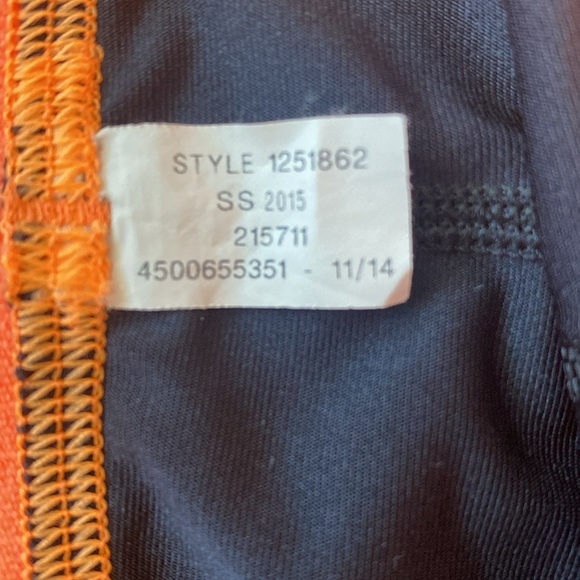 Under Armour Workout Heat Gear Compression Bootie Shorts Black Size Medium - Picture 4 of 5